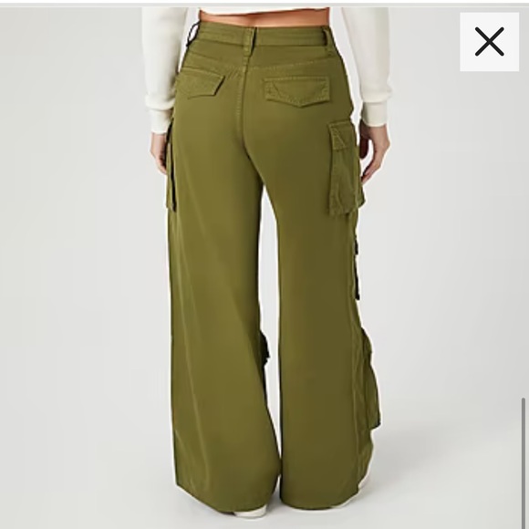 NWT - FOREVER 21 Junior’s Twill High Waisted Wide Leg Cargo Pants - Picture 3 of 11
